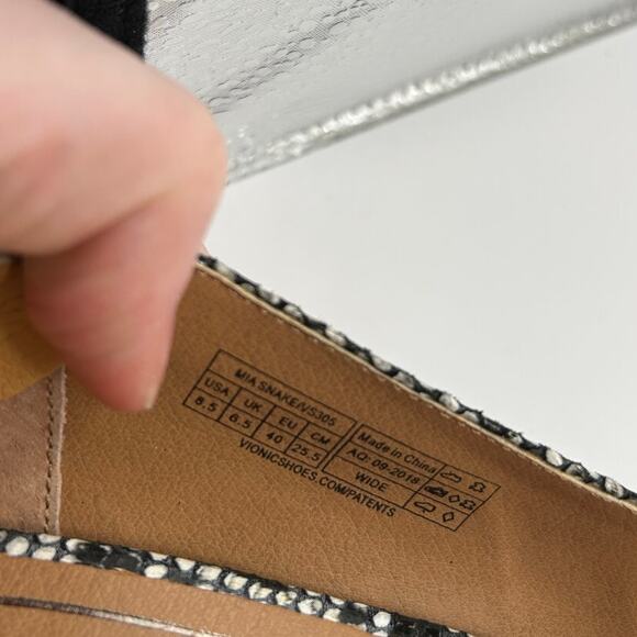 Vionic Madison Mia Snakeskin Pointed Toe Block Heels - Picture 8 of 8